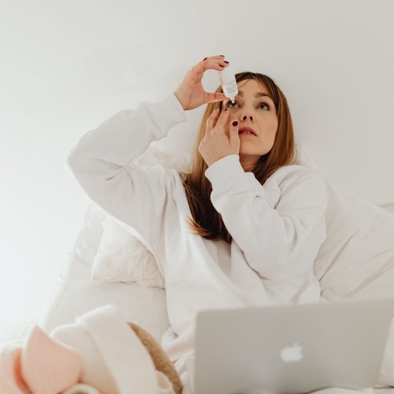 Dry Eyes: Effective Solutions with Eye Drops