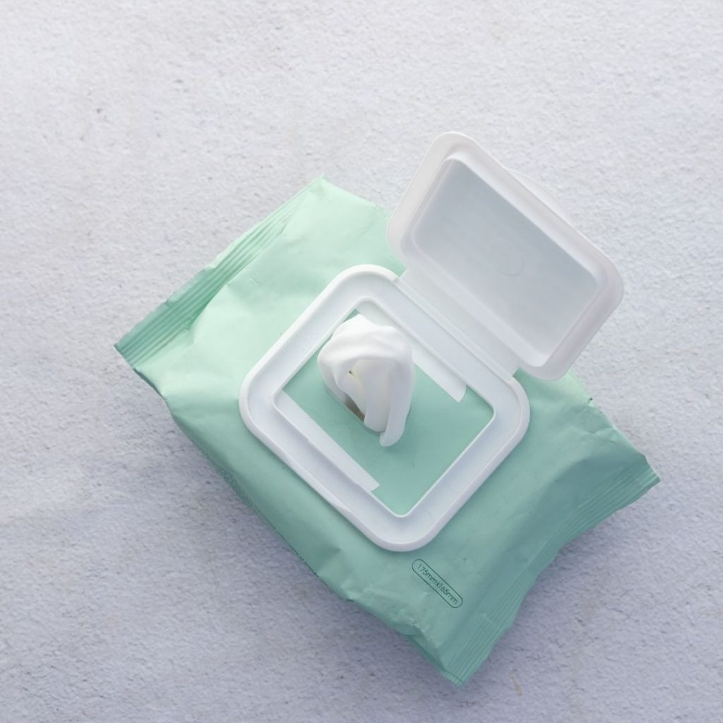 Baby Wipes and Leather: A Risky Pairing to Avoid