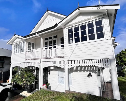 Queenslander Painting: Transform Your Home with Ease
